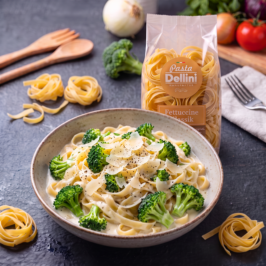 Cremige Fettuccine mit Brokkoli